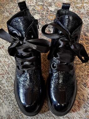 Bueno Women’s Patent Leather Ankle Boots Black Ribbon Lace Side Zip EU 40 US 9